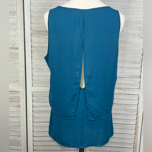EXPRESS Tiered Chiffon Tank Top Teal-Large - Picture 2 of 3